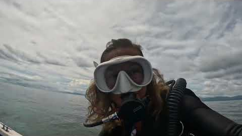 Raw Video : Scuba Diving in Moalboal White Beach Dive Site