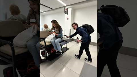 Heelys in the airport…👀🤣