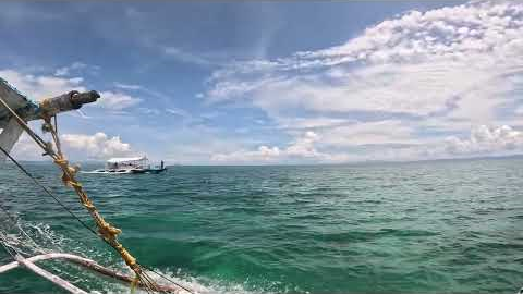 Island hopping in an Outrigger boat 🇵🇭